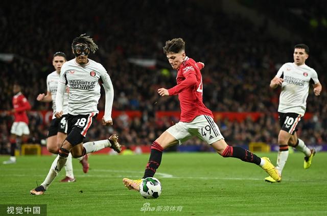 年卡梅隆 年卡梅隆