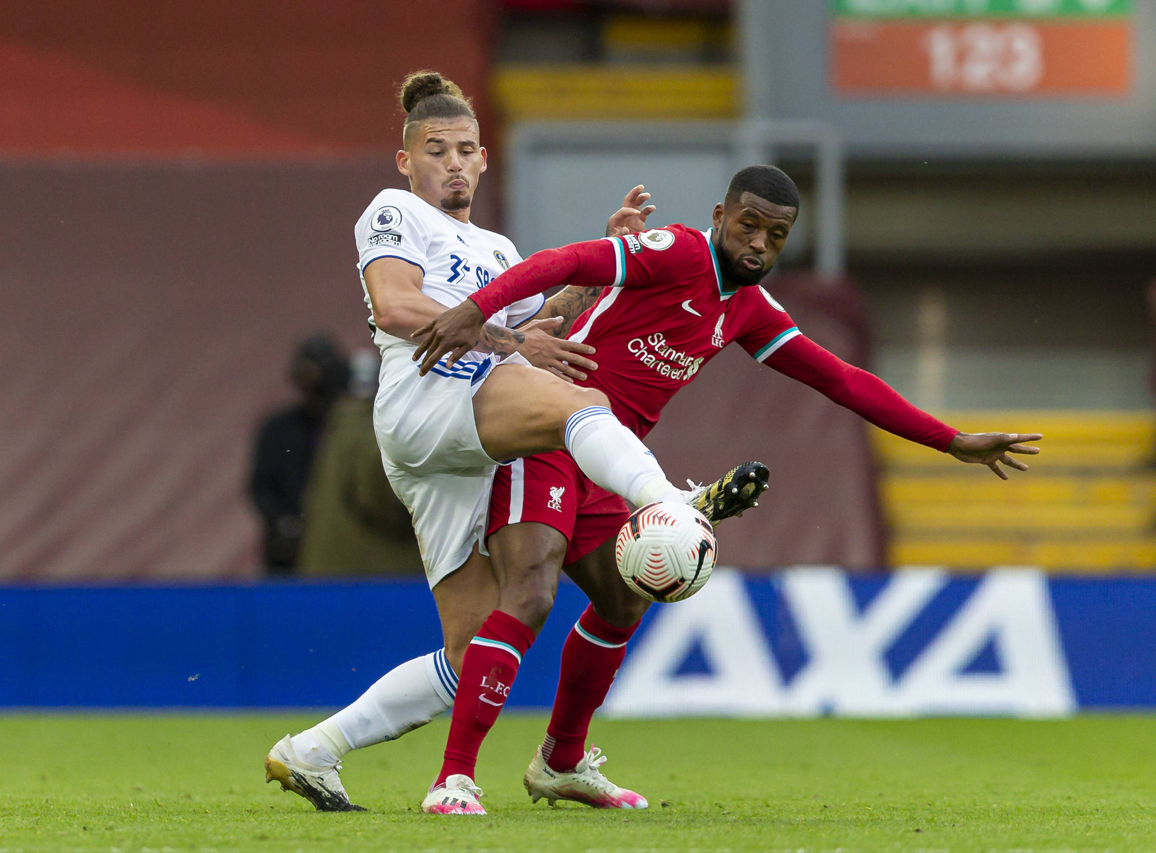 之间微妙的 之间微妙的